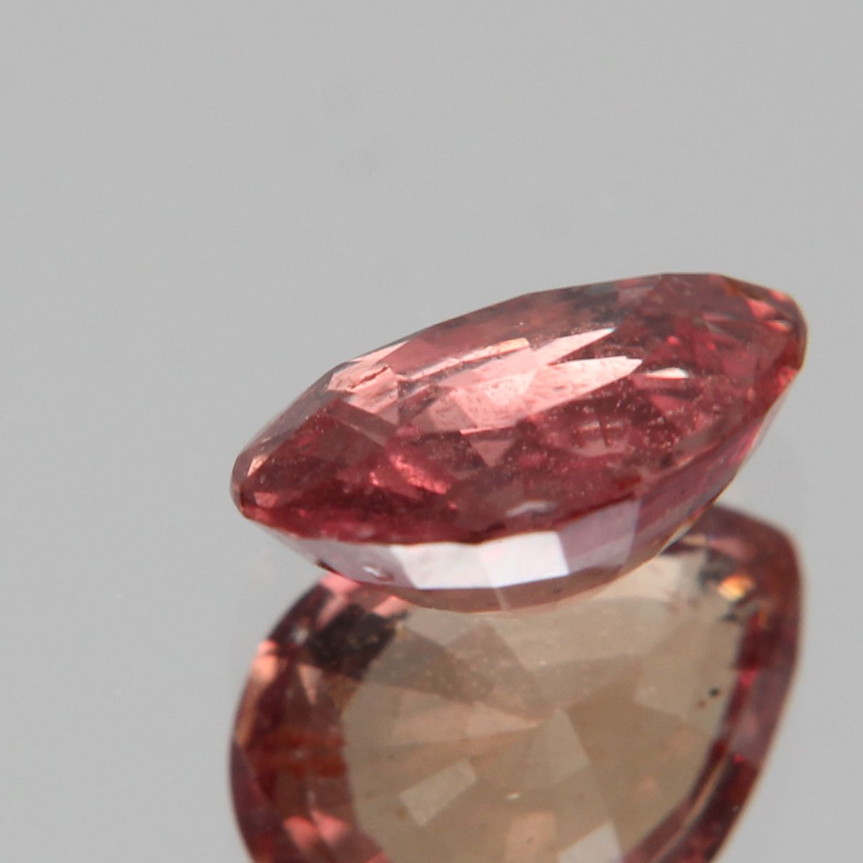 Padparadscha Saphir 1.27ct