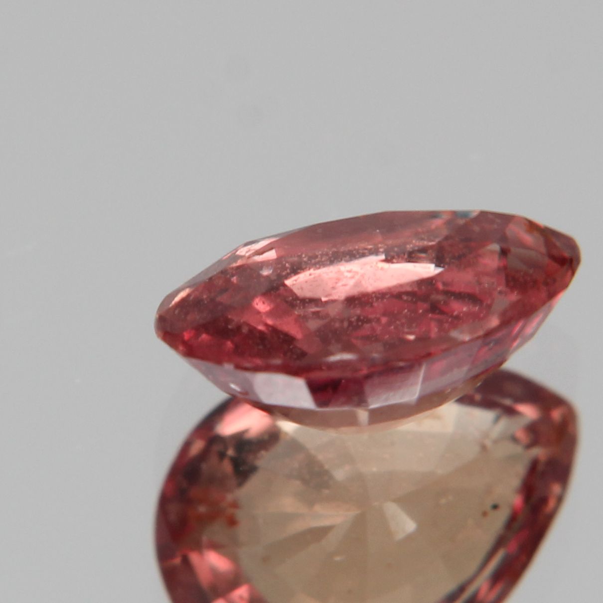 Padparadscha Saphir 1.27ct