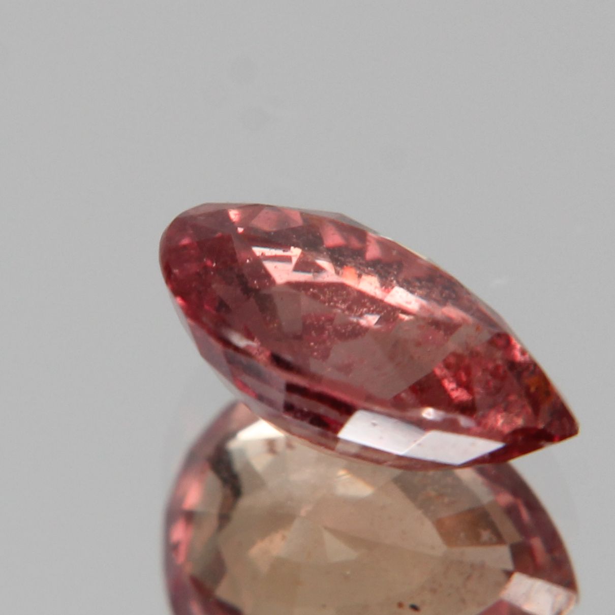 Padparadscha Saphir 1.27ct