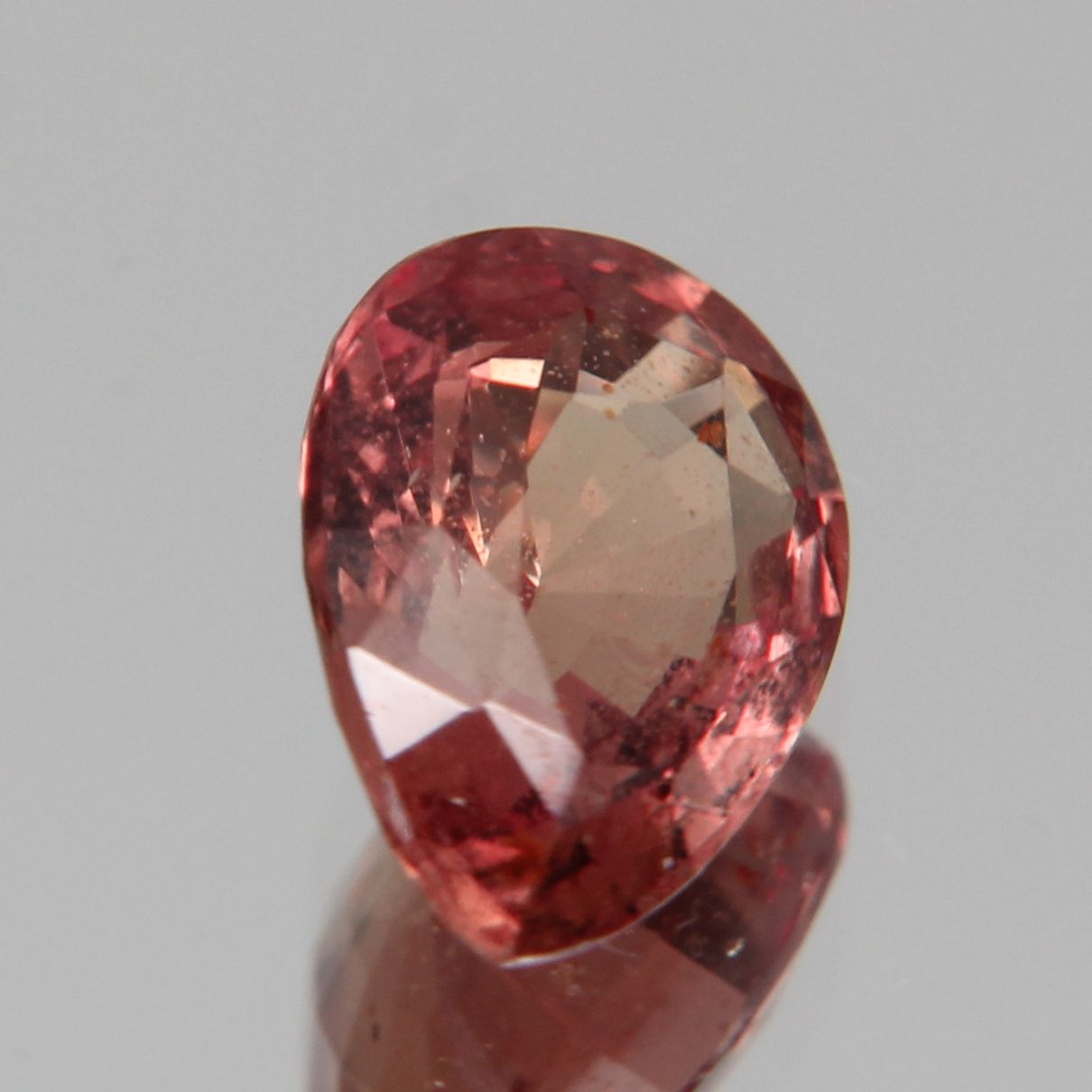 Padparadscha Saphir 1.27ct