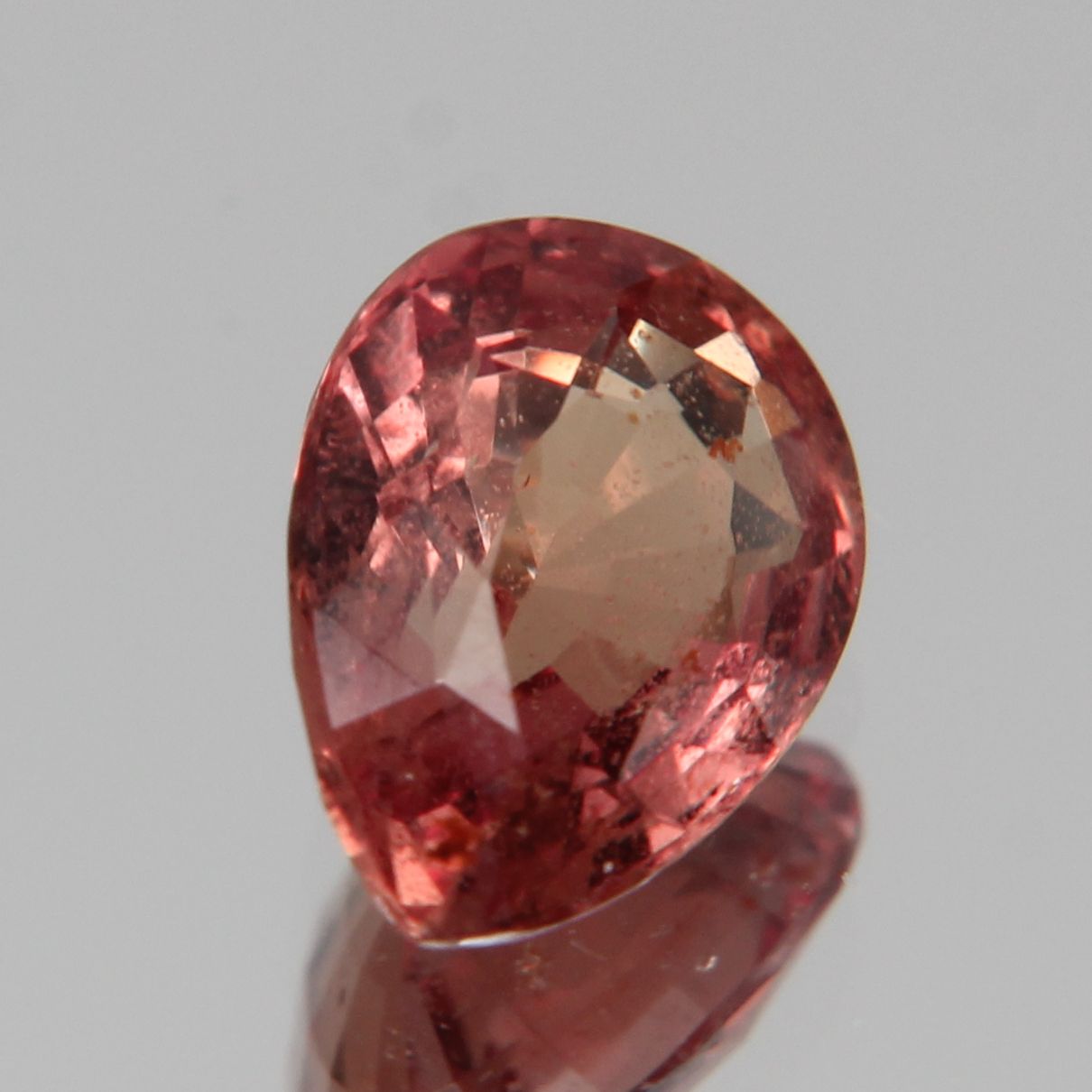 Padparadscha Saphir 1.27ct
