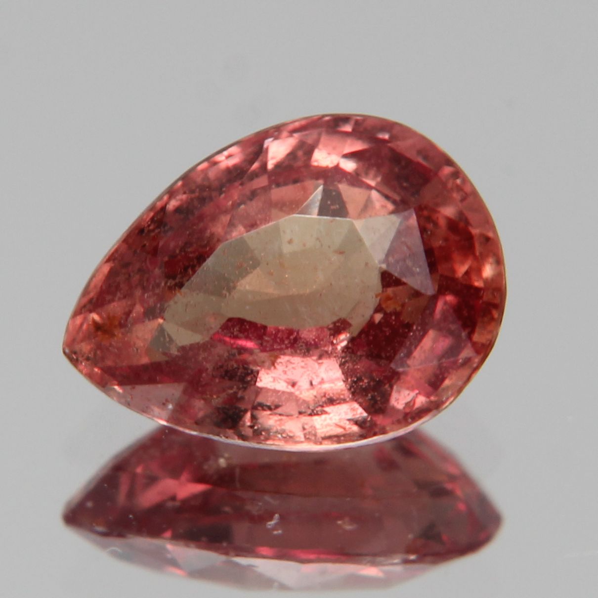Padparadscha Saphir 1.27ct