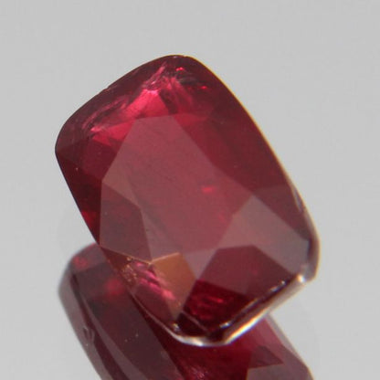 Rubin 1.05ct