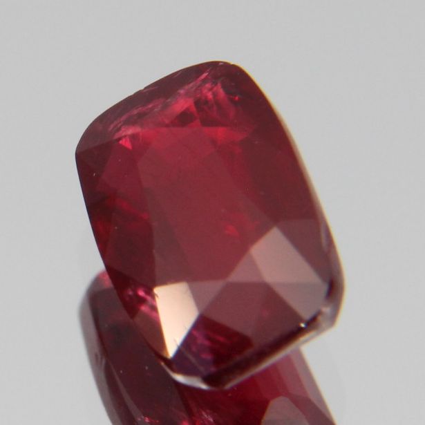 Rubin 1.05ct
