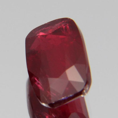 Rubin 1.05ct