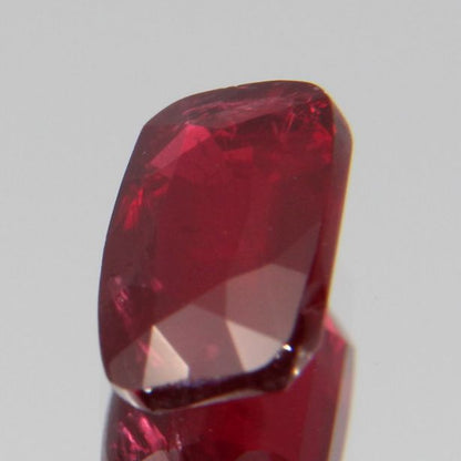 Rubin 1.05ct
