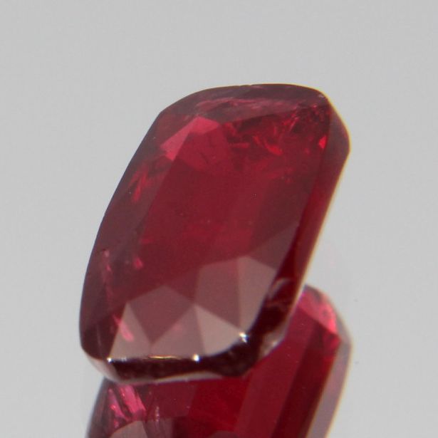 Rubin 1.05ct