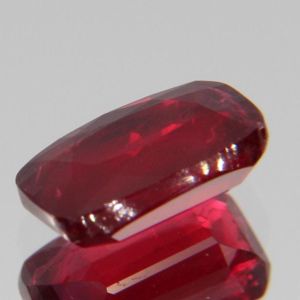 Rubin 1.05ct