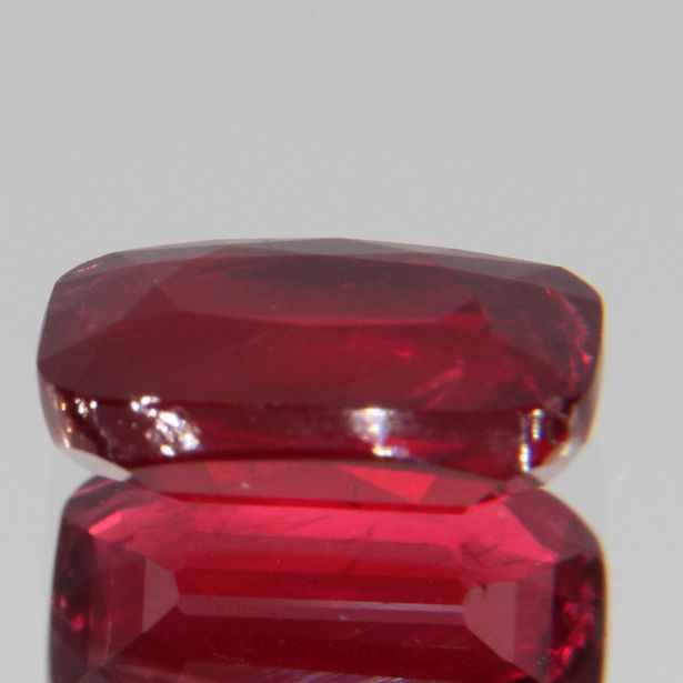 Rubin 1.05ct
