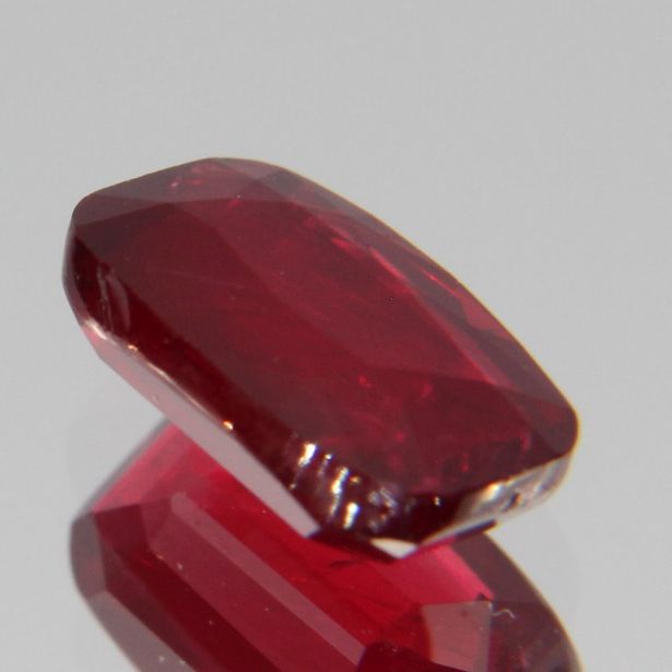 Rubin 1.05ct