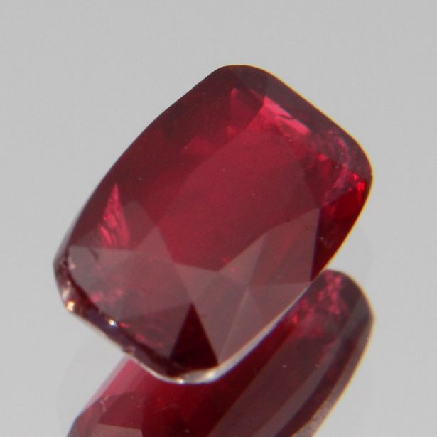 Rubin 1.05ct