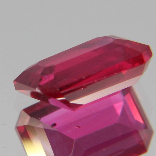 Rubin 1.07ct