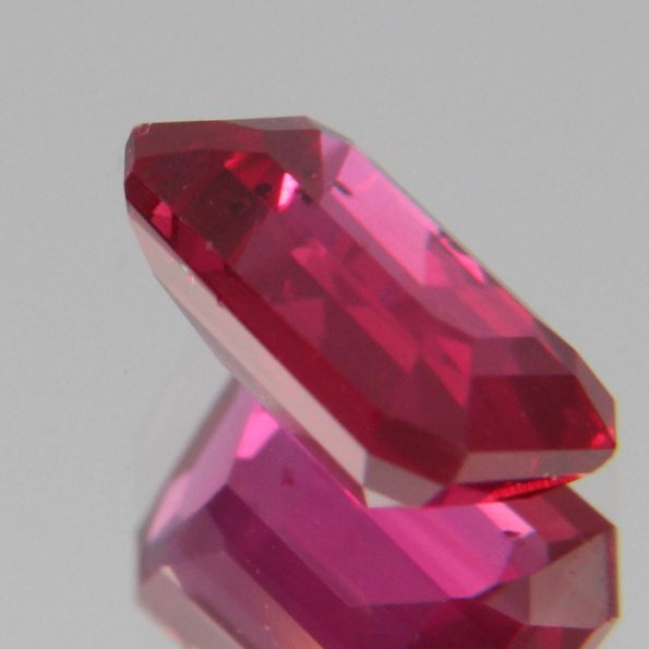 Rubin 1.07ct