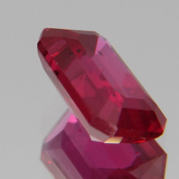 Rubin 1.07ct