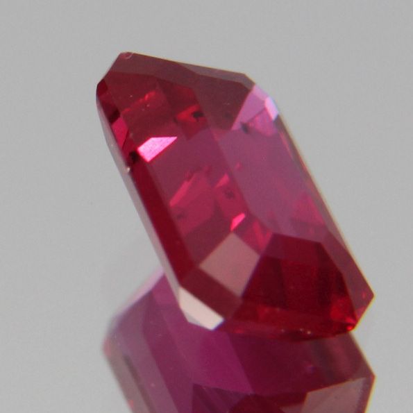 Rubin 1.07ct