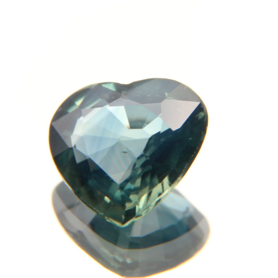 Bi-Color Sapphire 1.04 ct