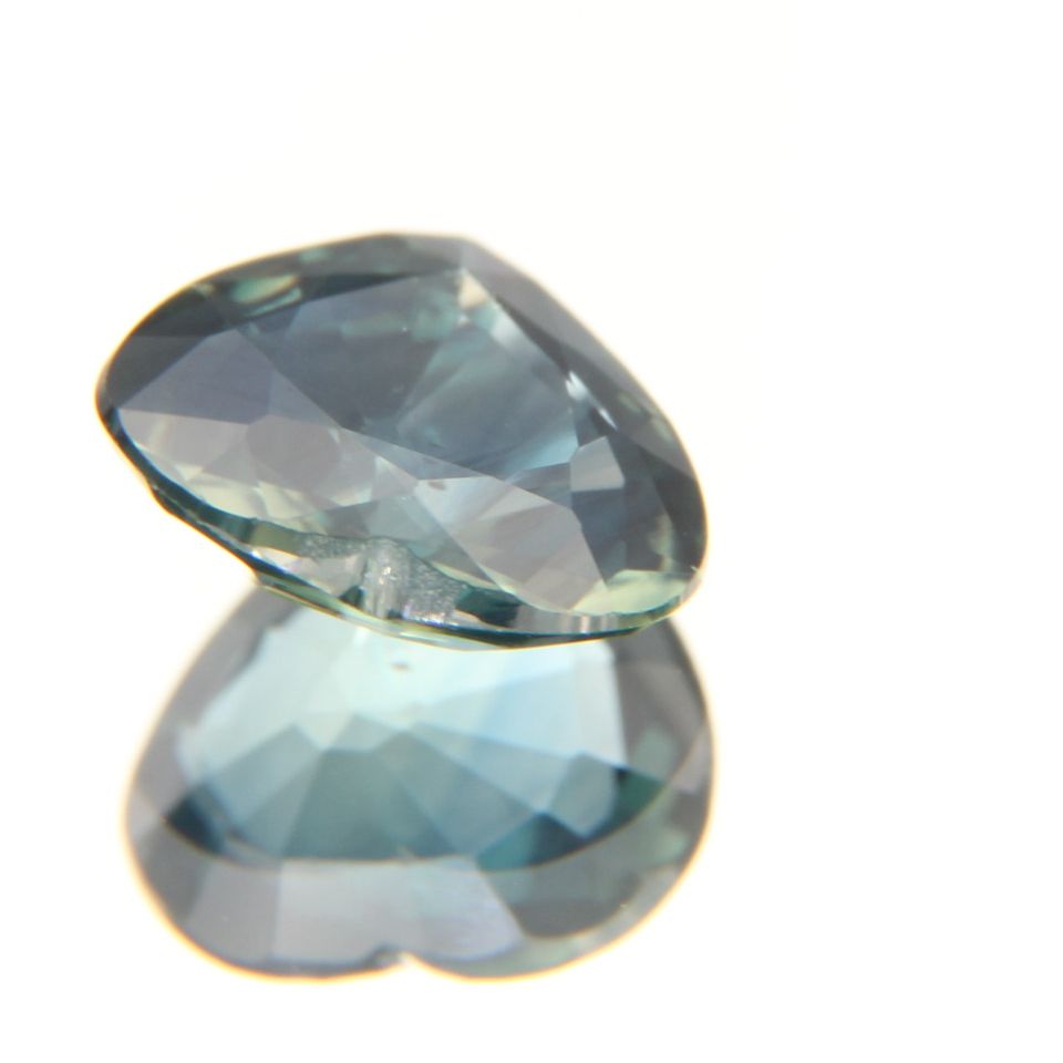 Bi-Color Sapphire 1.04 ct