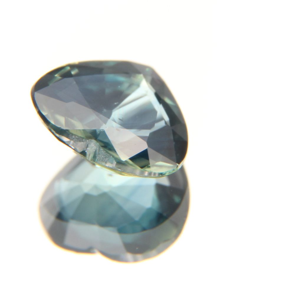 Bi-Color Sapphire 1.04 ct