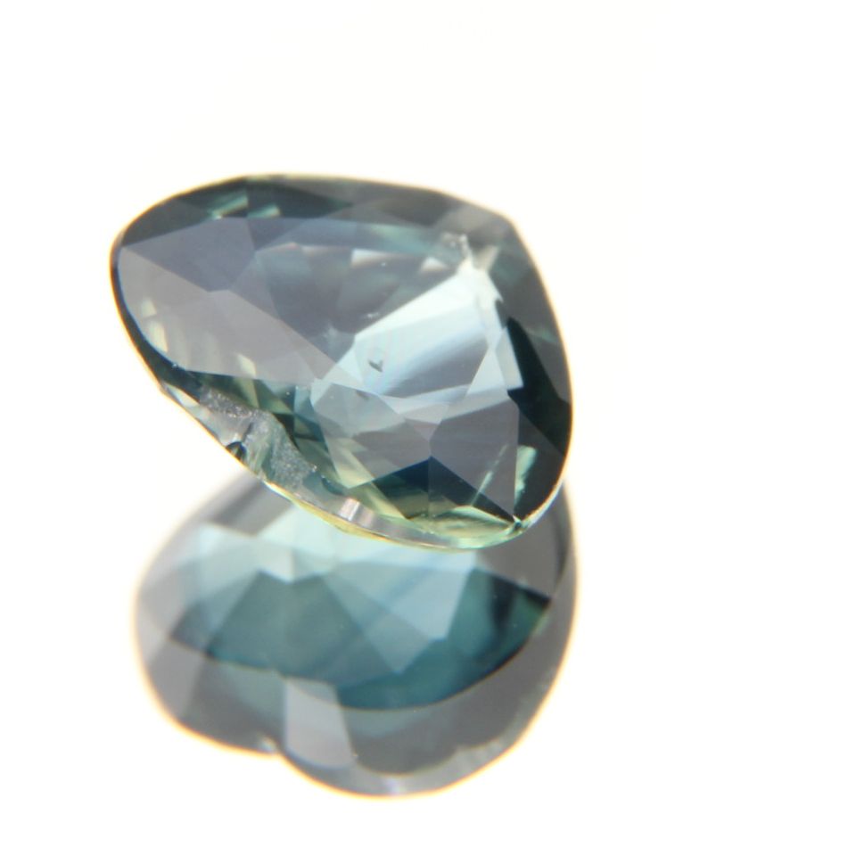 Bi-Color Sapphire 1.04 ct