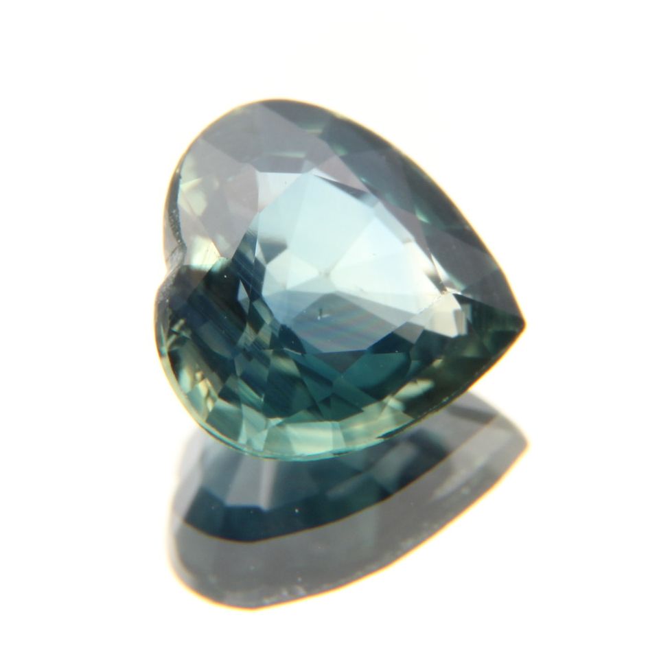 Bi-Color Sapphire 1.04 ct