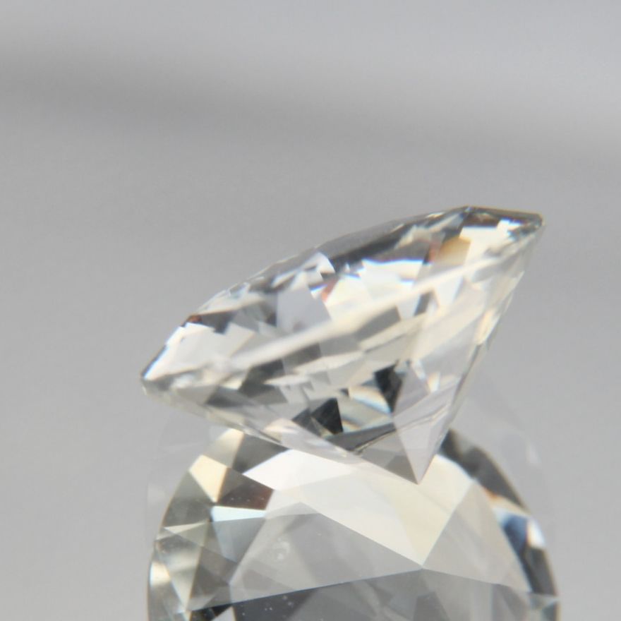 weißer Saphir 1.31ct 