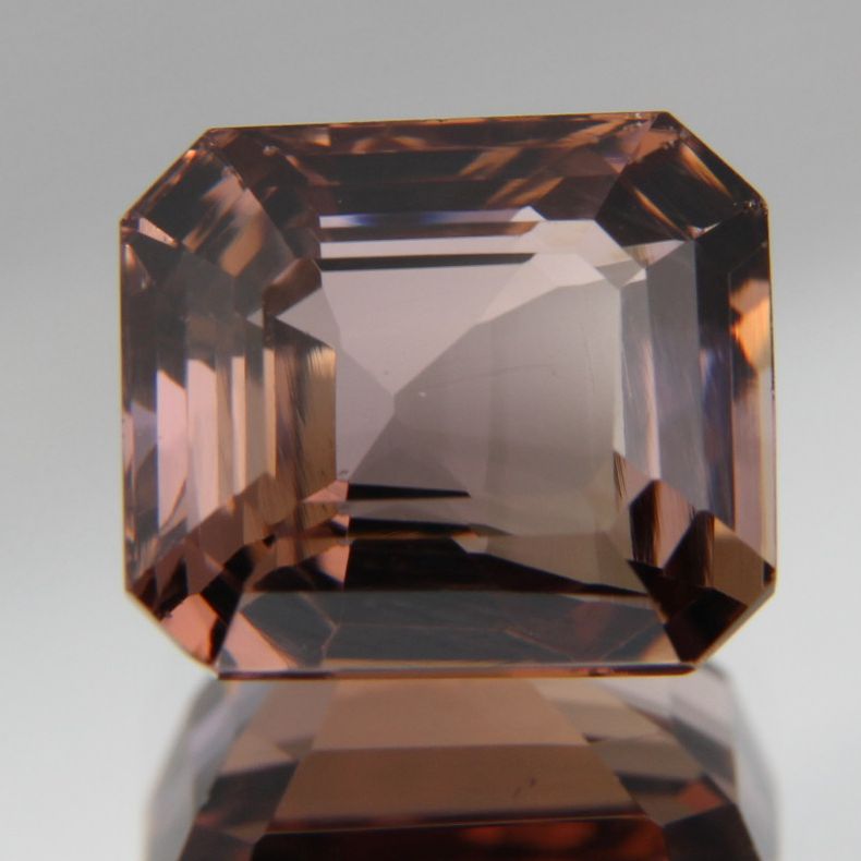 Zoisit 4.38 ct