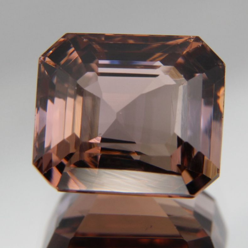 Zoisit 4.38 ct