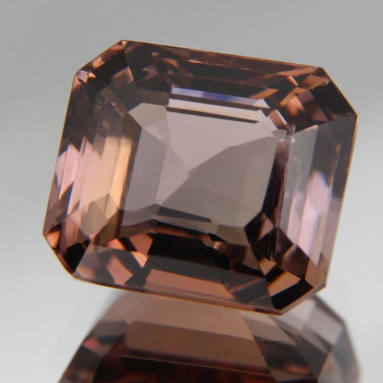 Zoisit 4.38 ct