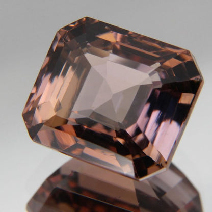 Zoisit 4.38 ct