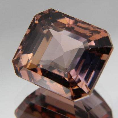 Zoisit 4.38 ct