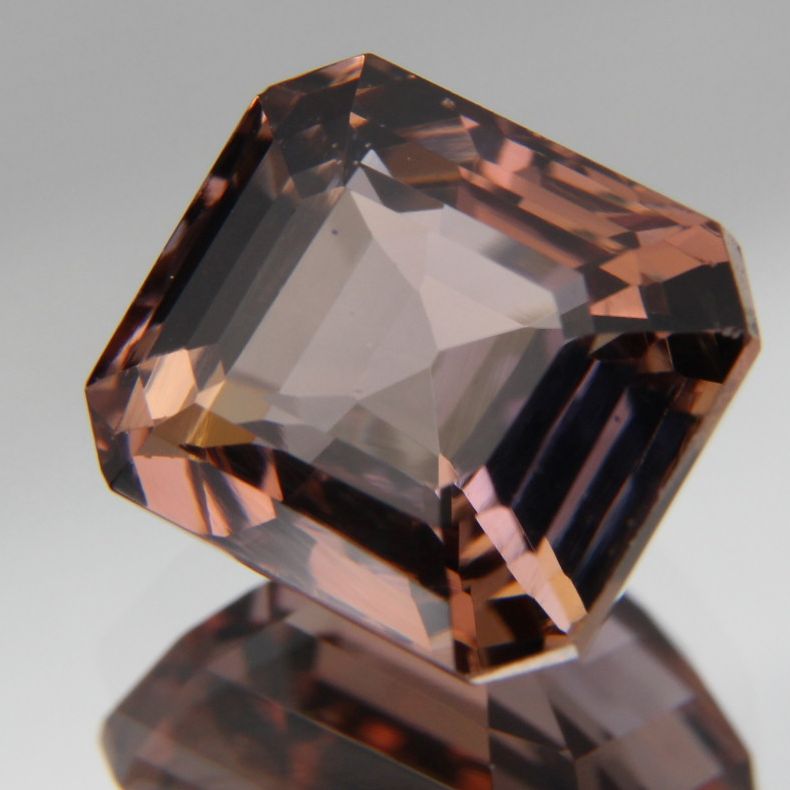 Zoisit 4.38 ct