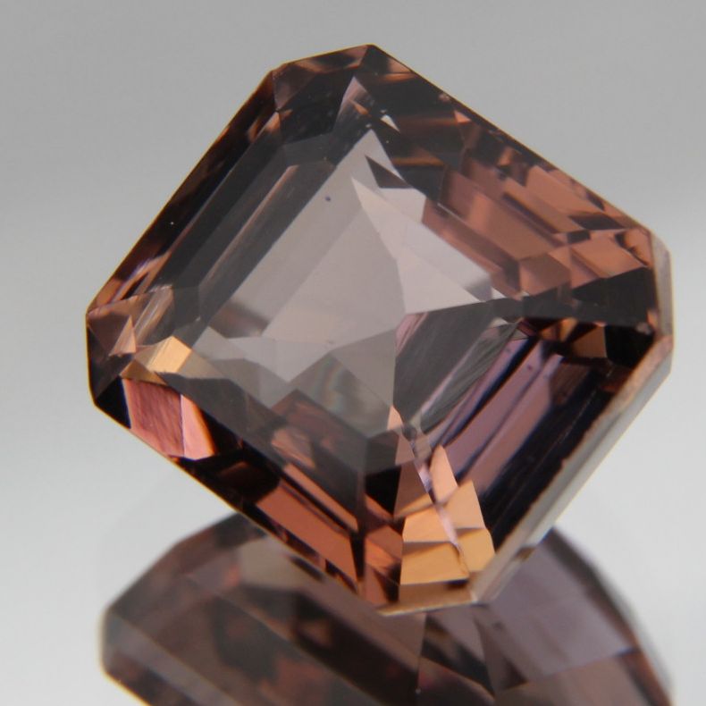 Zoisit 4.38 ct