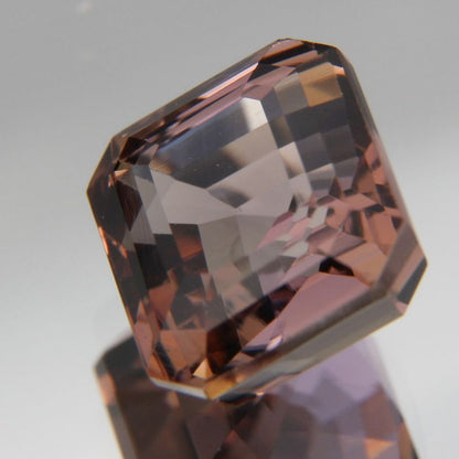 Zoisit 4.38 ct