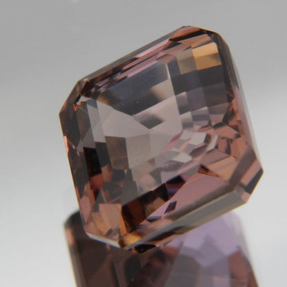 Zoisit 4.38 ct