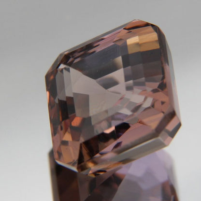Zoisit 4.38 ct
