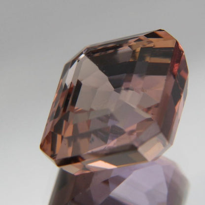 Zoisit 4.38 ct