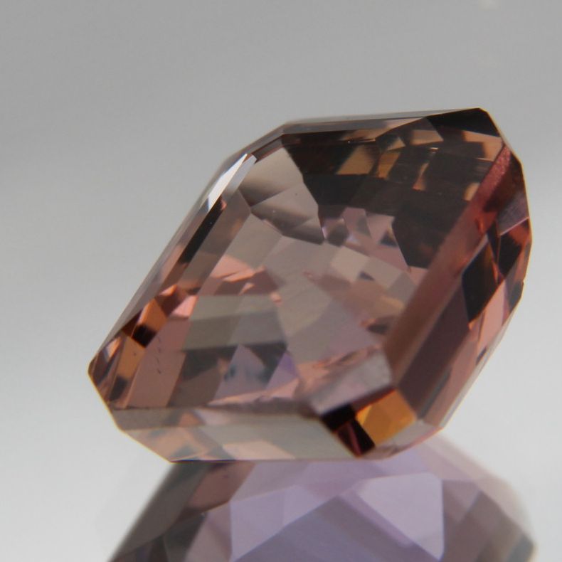 Zoisit 4.38 ct