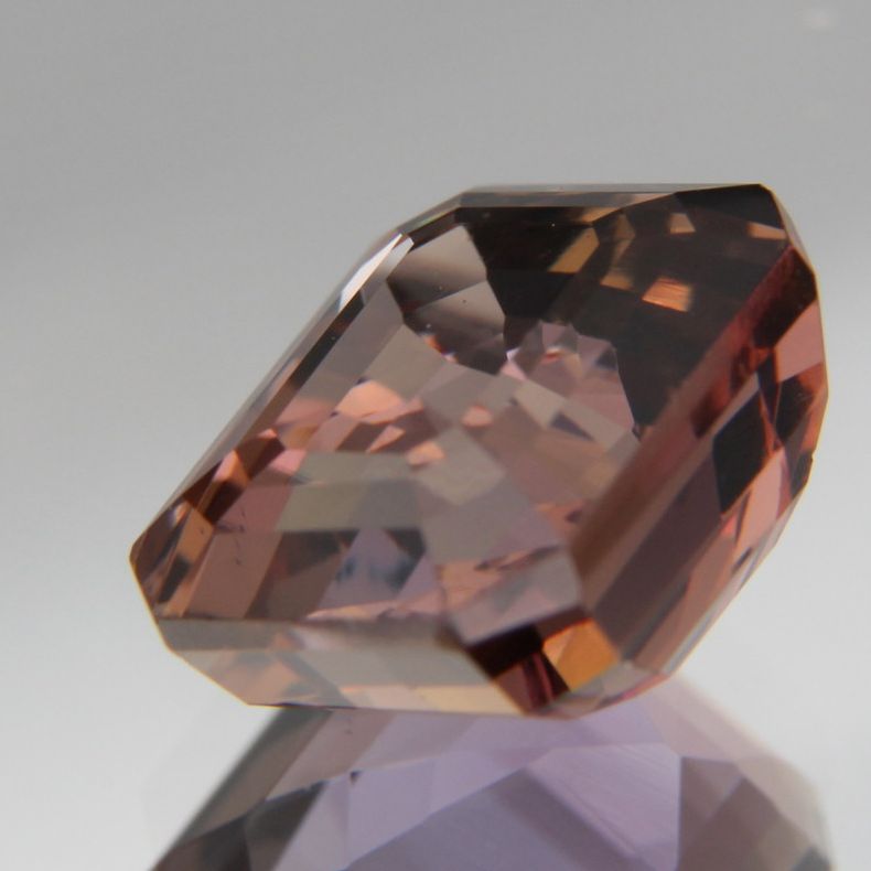 Zoisit 4.38 ct