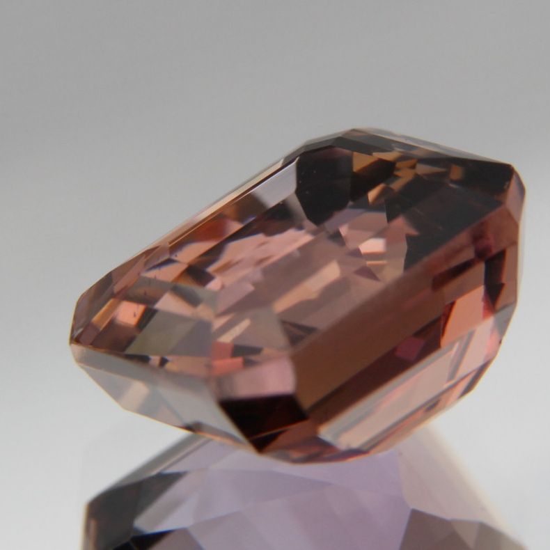 Zoisit 4.38 ct