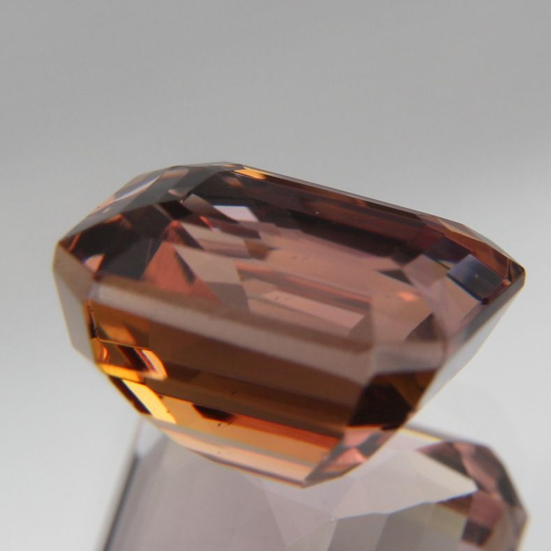 Zoisit 4.38 ct