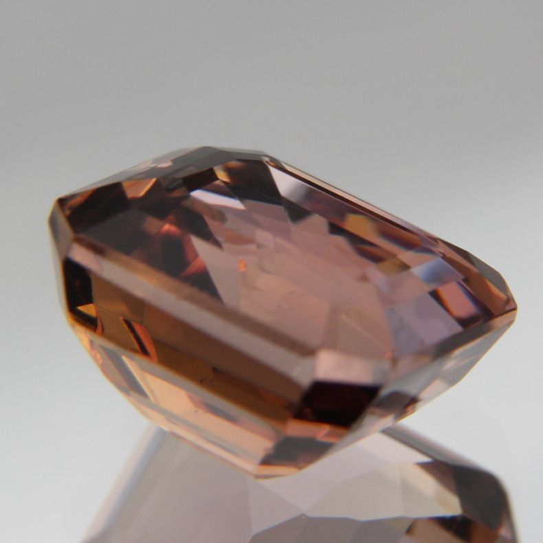 Zoisit 4.38 ct