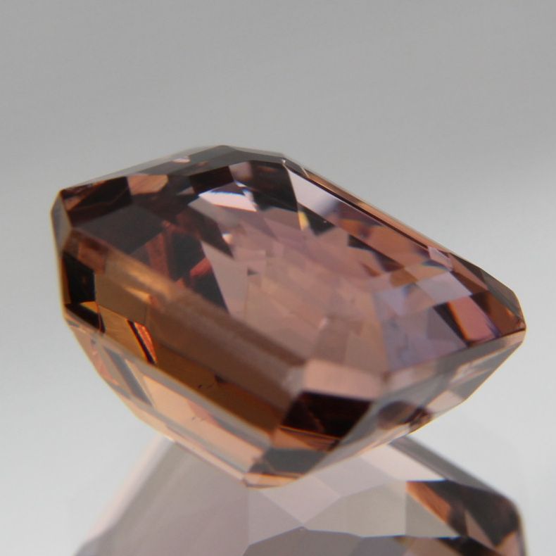 Zoisit 4.38 ct