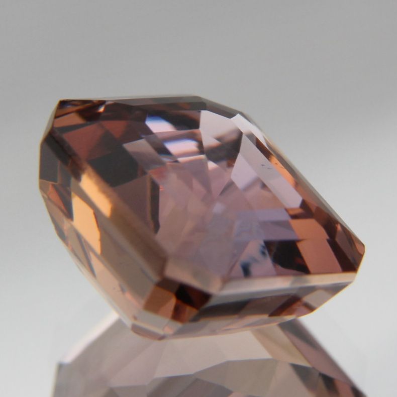 Zoisit 4.38 ct