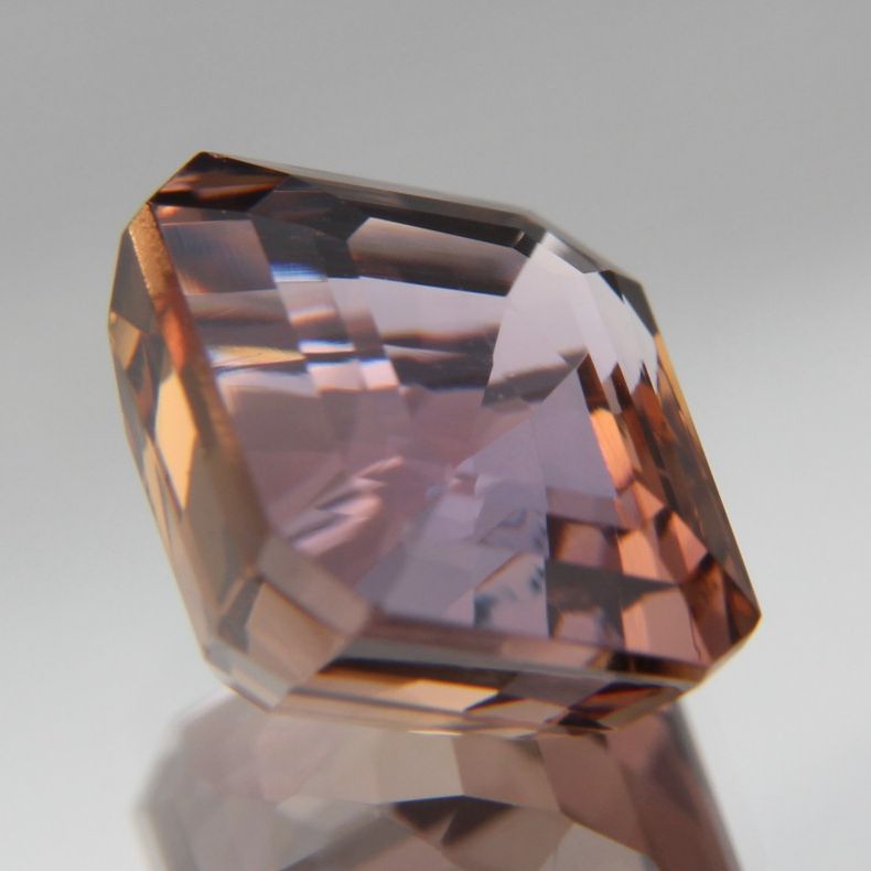 Zoisit 4.38 ct