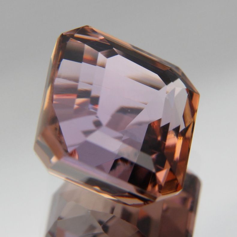 Zoisit 4.38 ct