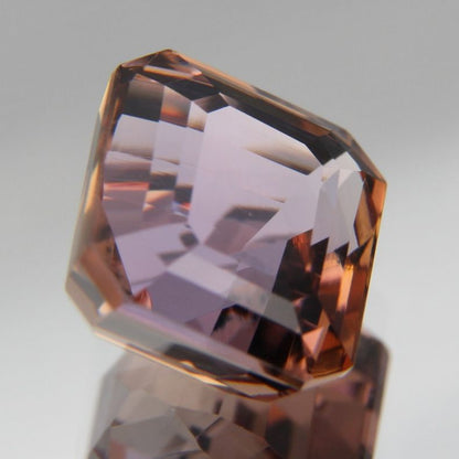 Zoisit 4.38 ct