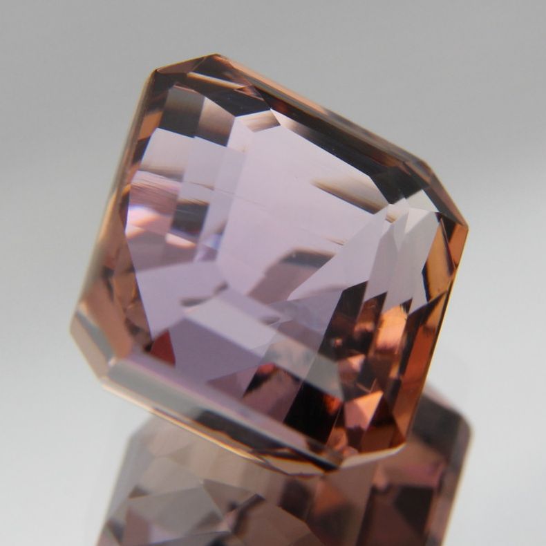 Zoisit 4.38 ct