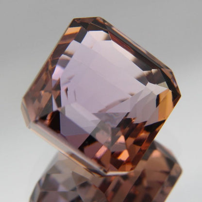 Zoisit 4.38 ct