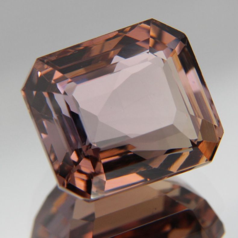 Zoisit 4.38 ct