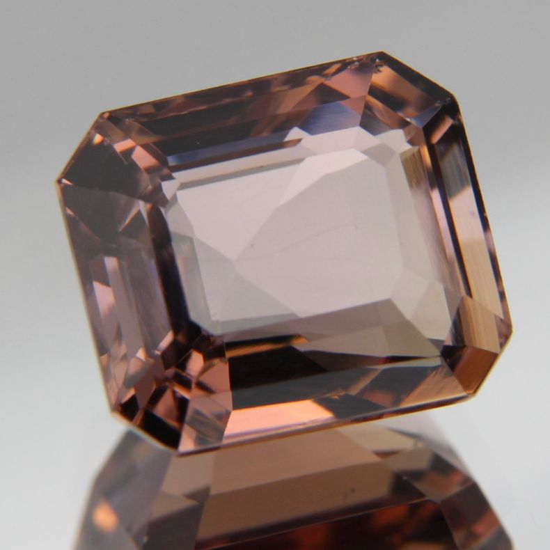 Zoisit 4.38 ct
